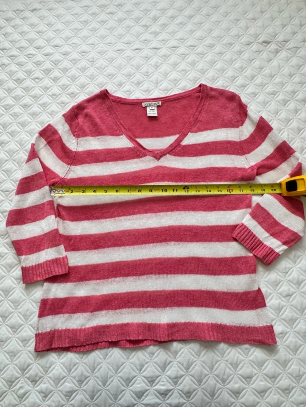 Avalin Pink & White Striped 100% Linen V-Neck Sweater Size M